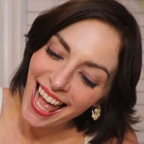 Christina Qccp star exclusive images