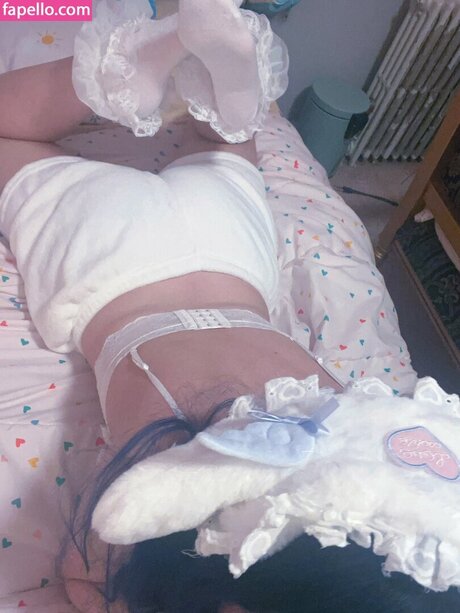 LittleNiiVT model pretty photo