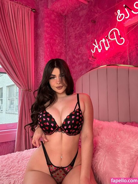 AlinaRose9 pretty star img