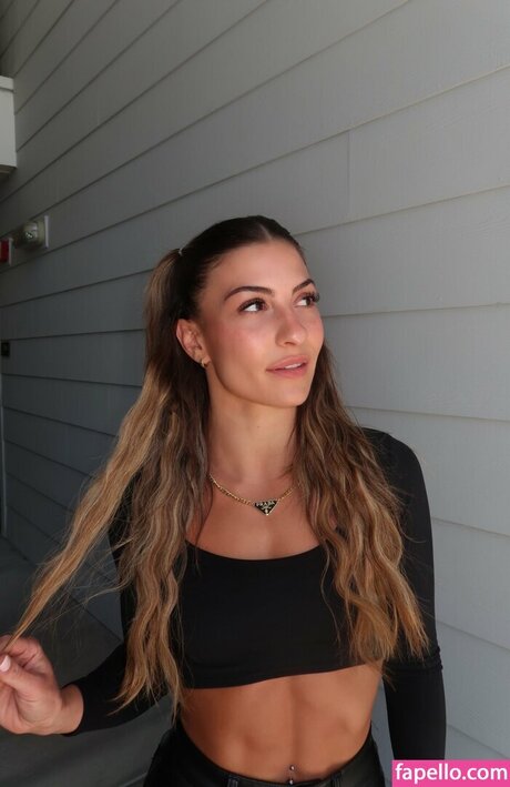 Kendal Grey naked pornstar pictures