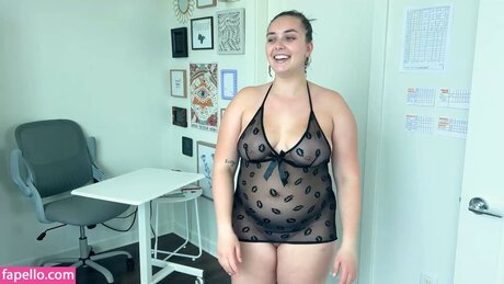 Erika Kay adult model img