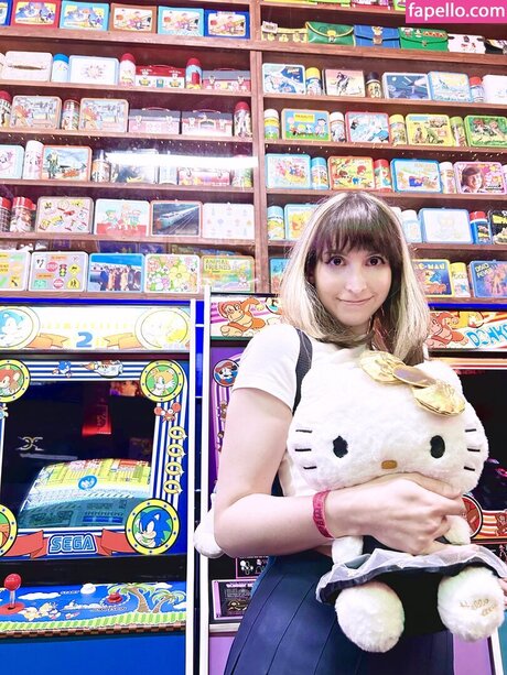 Tama Hero xxx actress galleries