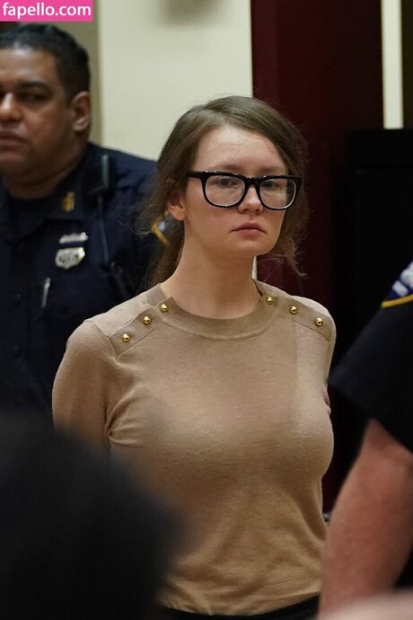 Anna Delvey model adult photo