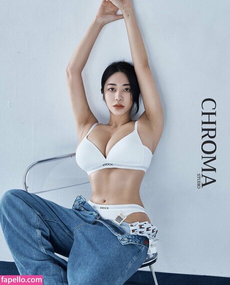 Tasha Young star exclusive image