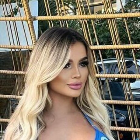 Debora Julia model nice images