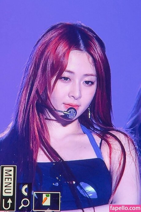 Huh Yunjin_ art actress galleries