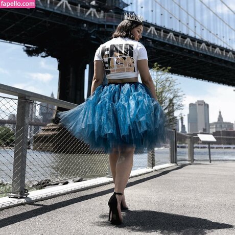 Maleni Cruz pornstar erotic photo