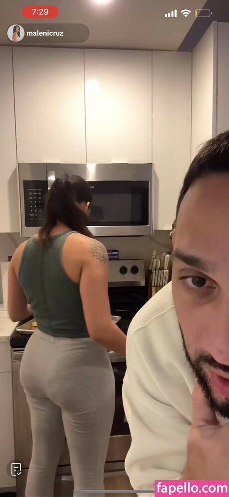 Maleni Cruz pornstar naked picture