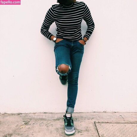 Omgitsnora model free archive