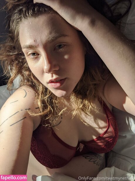 askkayleefrye nude star img