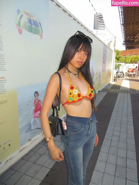 Lisa Tung sex star image