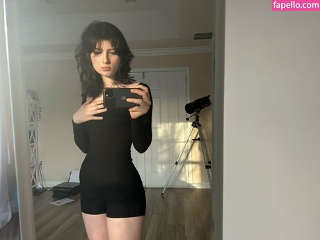 Squirtstain pornographic actress archive