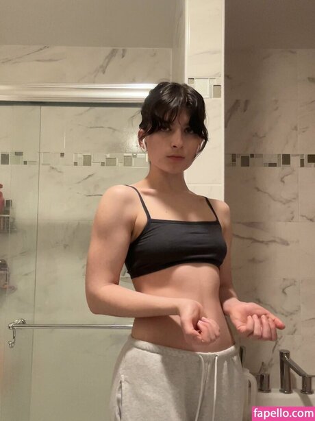 Squirtstain model beautiful photo