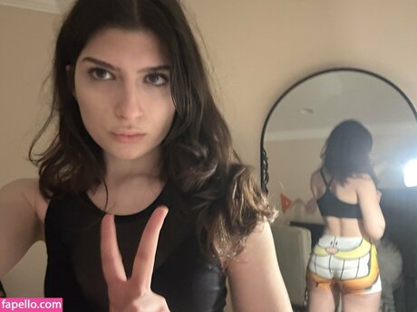 Squirtstain xxx model pics