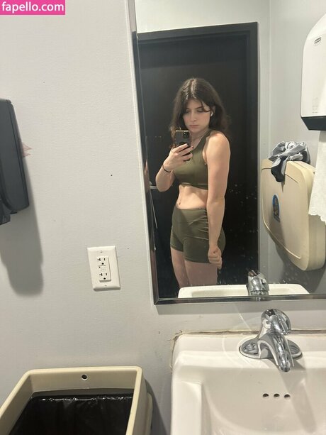 Squirtstain nudes pornstar photo