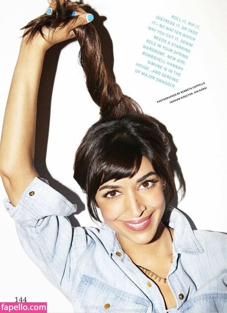 Hannah Simone hot actress images