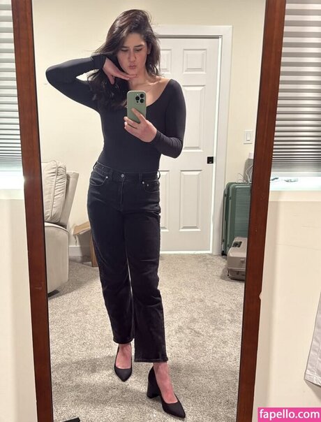 Elyse Myers star top images