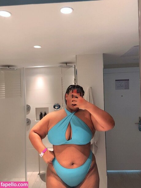 Airam Natt sexy actress img