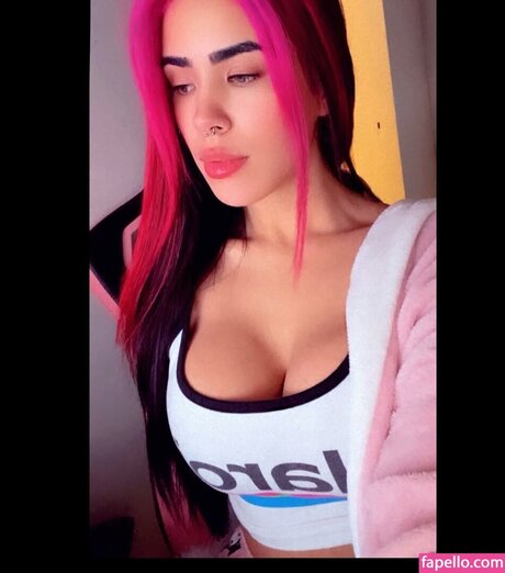 Kaah Muniz star erotic img