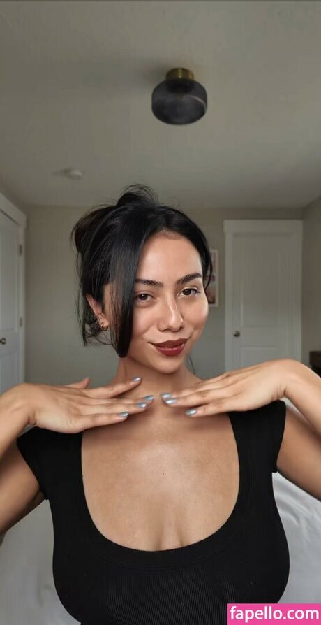 Amber Cosette model xxx img