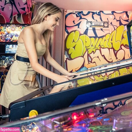 Nicola Crisa pornographic model img