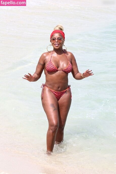 Mary J Blige sex pornstar images