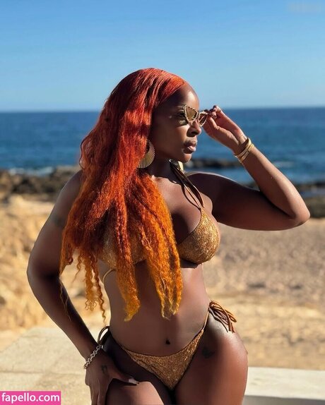 Mary J Blige erotic model galleries