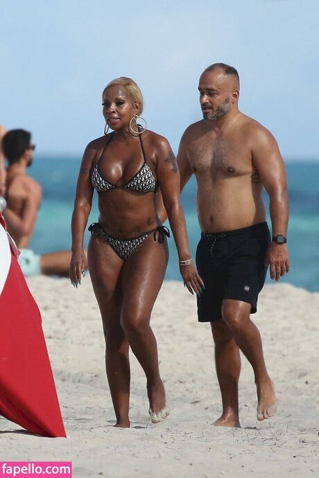 Mary J Blige pretty actress images