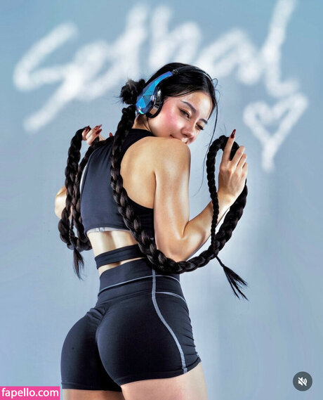 shirlizleee pornographic model pics