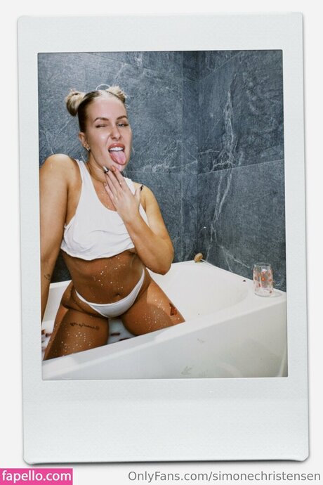 Simone Christensen high quality star image