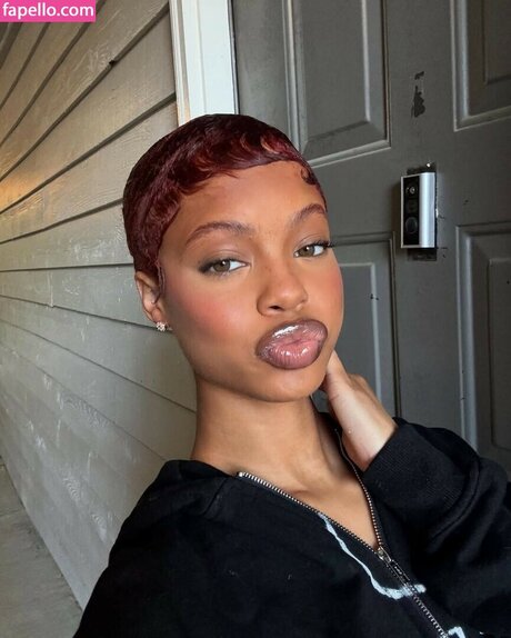 Kimaya nichelle porn model gallery