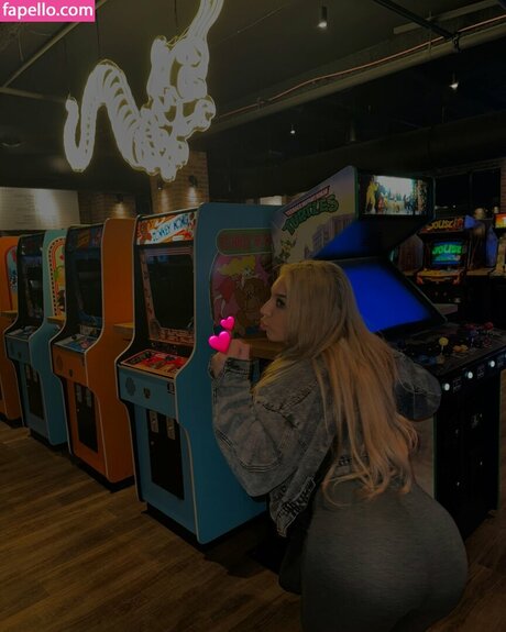 Thea Hail pornstar pretty photos