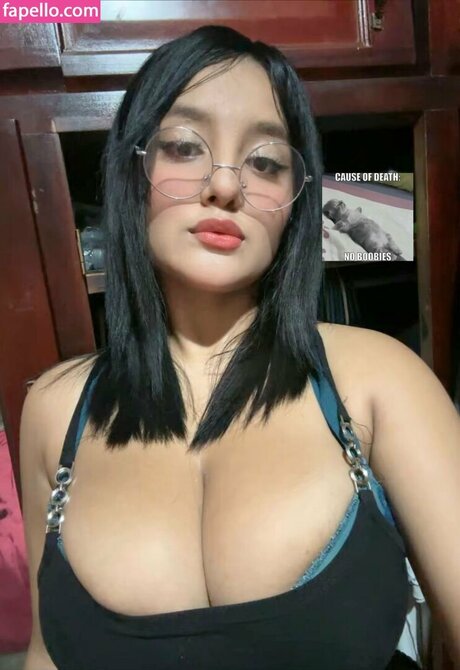 Anniethv model high quality images