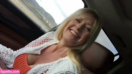 Laura Dotson star top photo