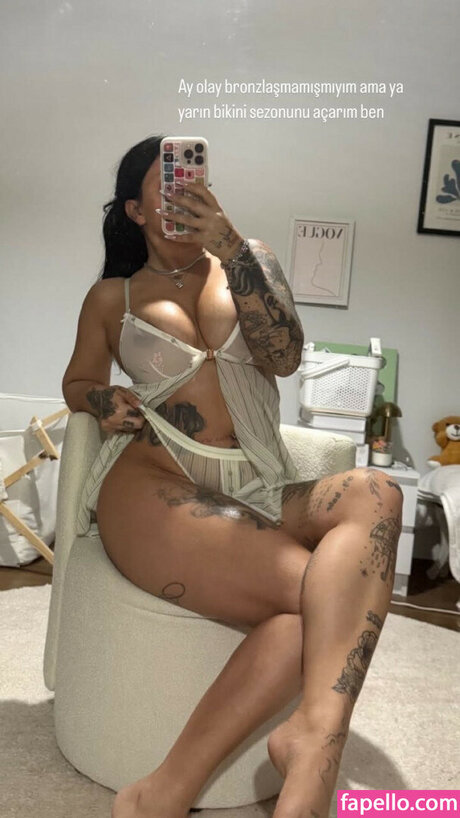 Eda G k en Kaya model hot image