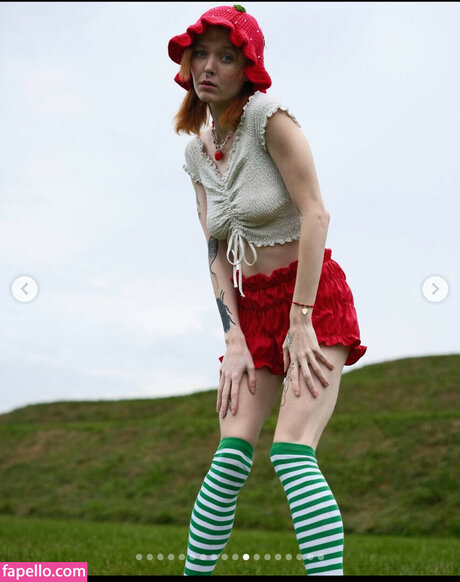 Imgiannasmith hot actress picture