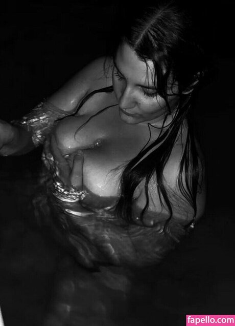 Manuela Mulligh pornstar beautiful image