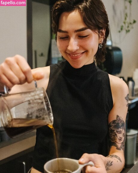 Ohkaylin pretty actress galleries