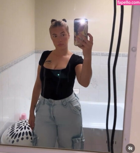 alanahreid2025 pornstar art galleries