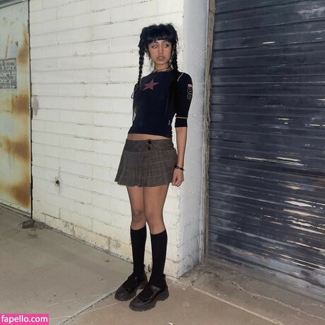 Aislinn Ritchie nudes model pic