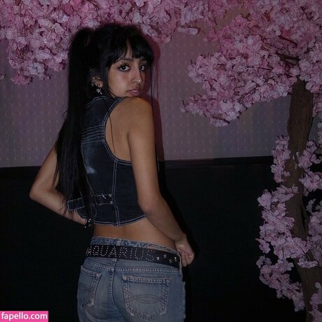 Aislinn Ritchie star pictures