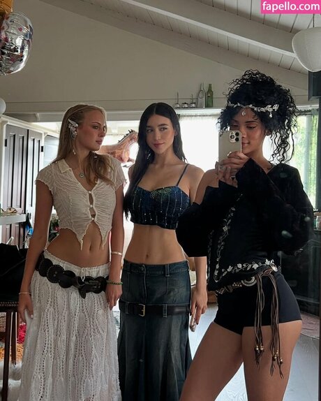 ginger muscle onlyfans adult picture