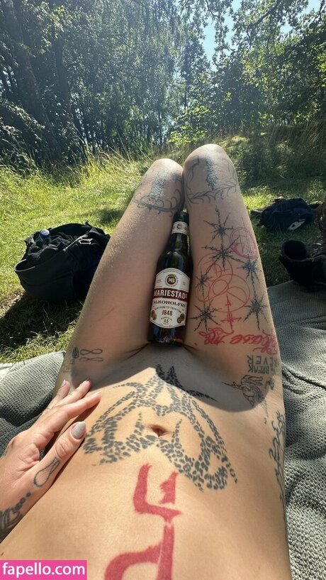 Madesweet naked pornstar image