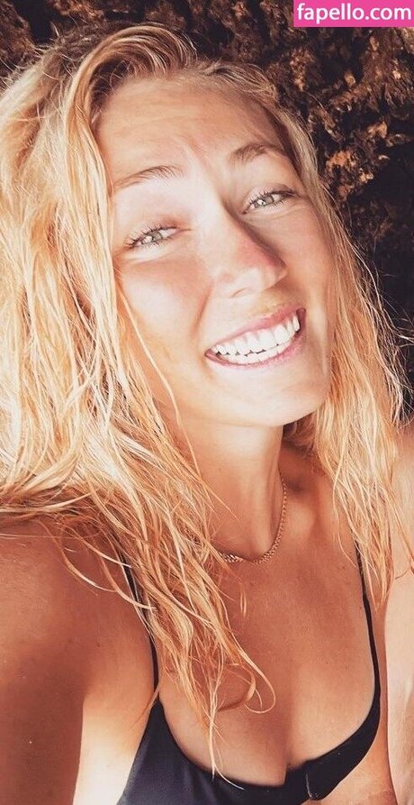 Mikaela Shiffrin perfect pornstar image