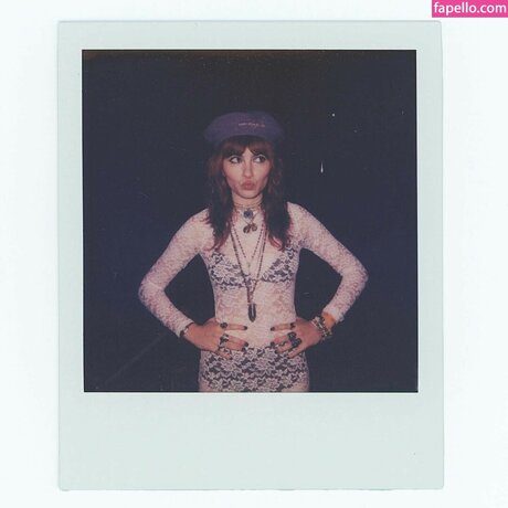 Ava Maybee beautiful model galleries