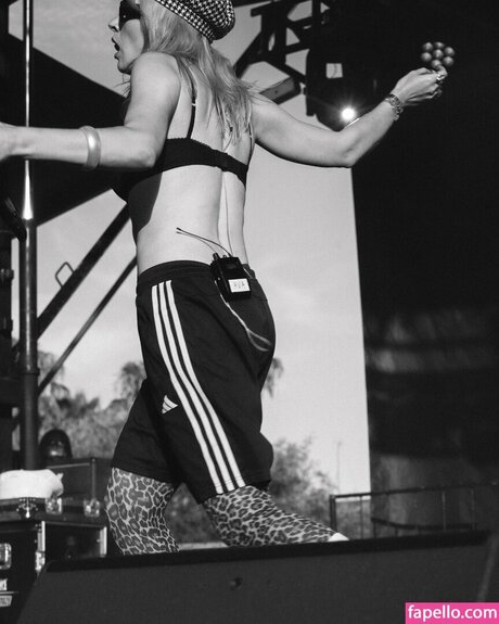 Ava Maybee erotic actress galleries