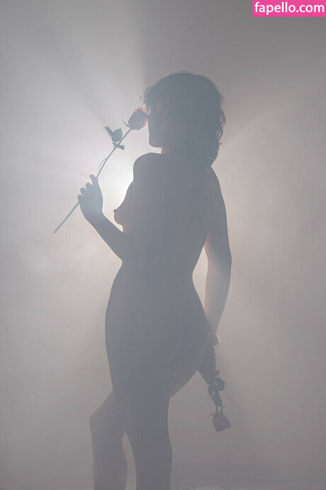 AnyelyMiaw erotic pornstar pic