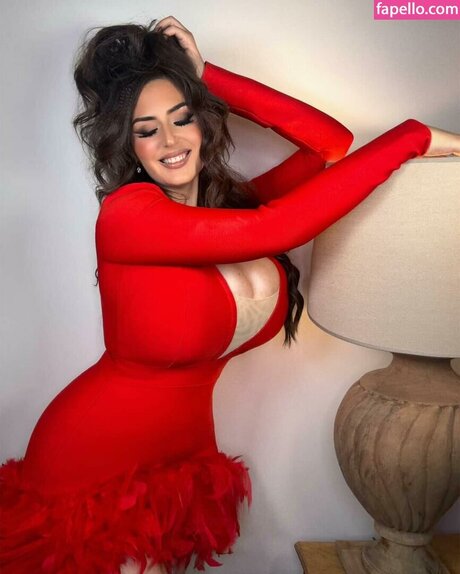 thick latina milf onlyfans hot naked photos