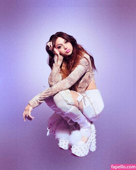 Josie Totah pornstar pretty archive