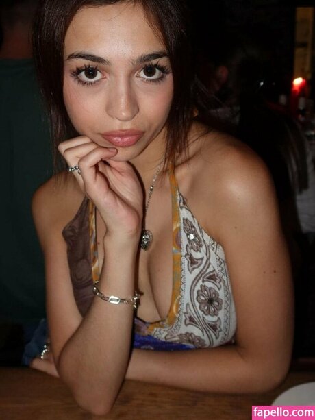 Josie Totah nudes actress pic